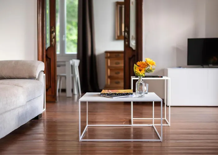 Perondi Apartman Stresa